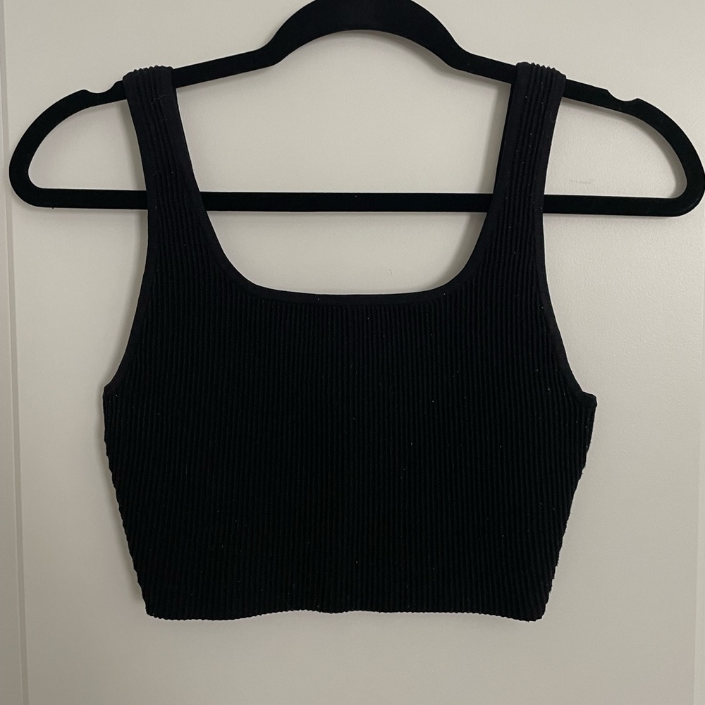 Aritzia Sculpt Flex Square Neck Tank Bundle